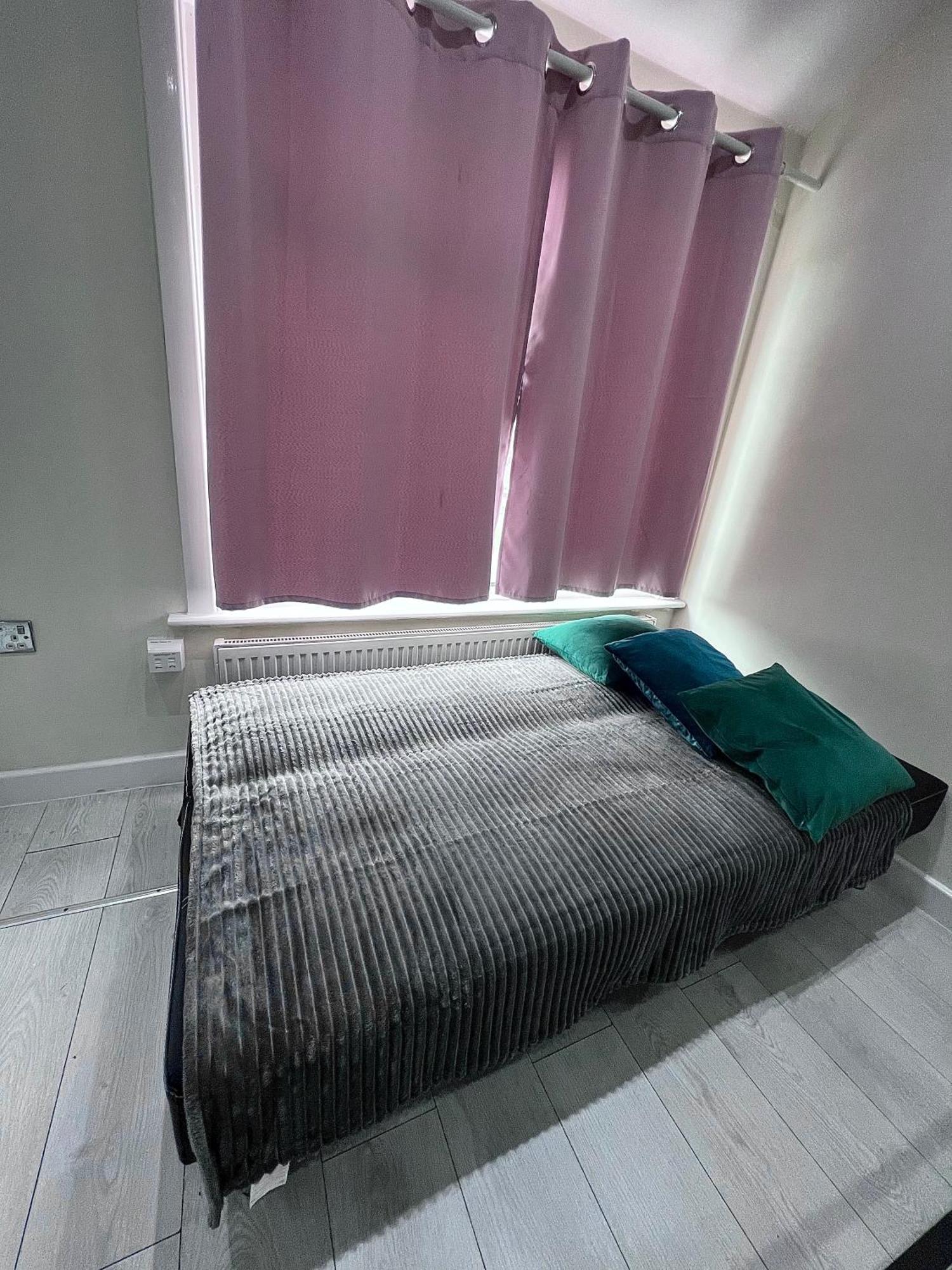 Appartement Cosy Private Flat In London, Free Parking On Premise à Carshalton Extérieur photo