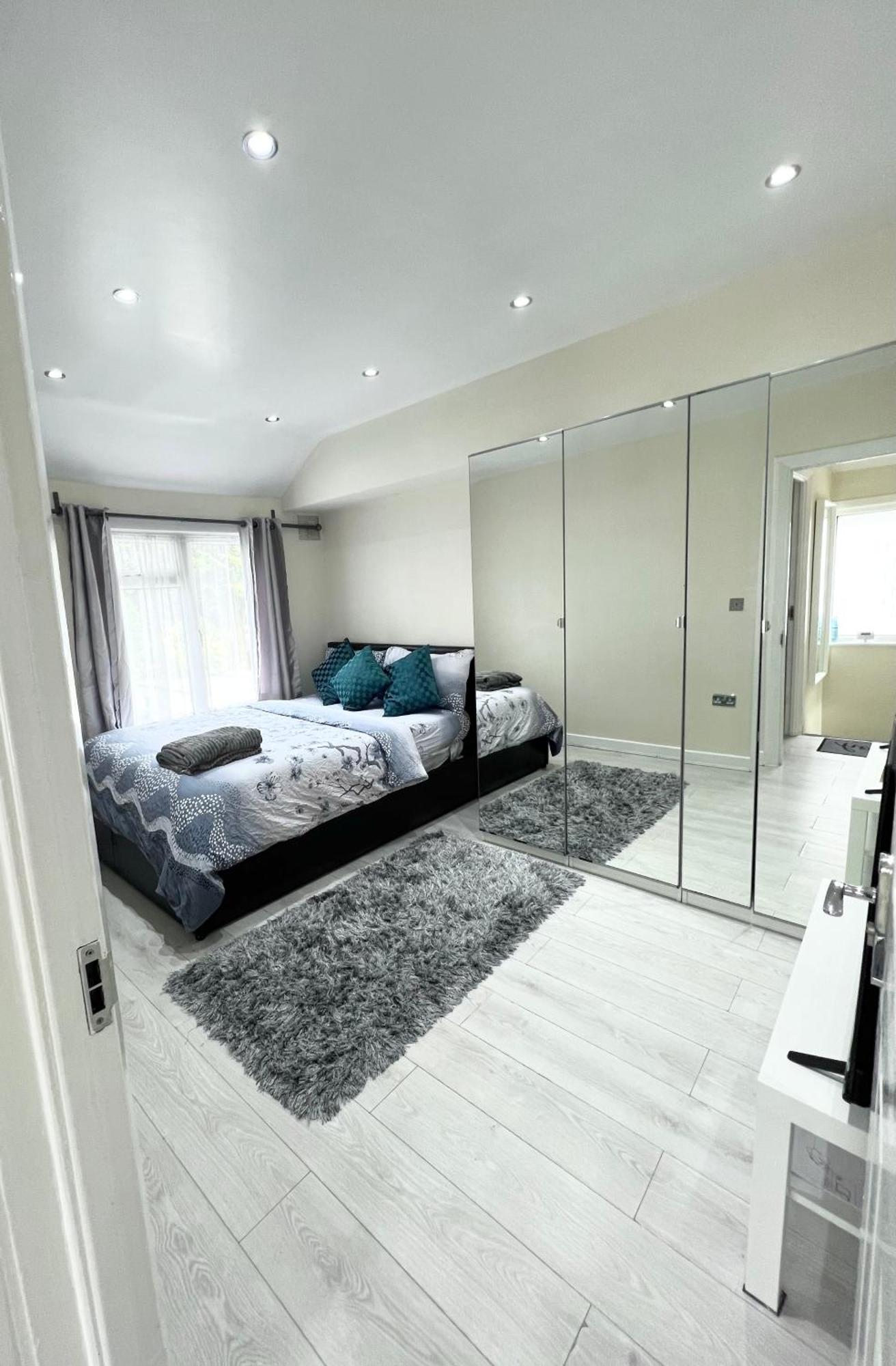 Appartement Cosy Private Flat In London, Free Parking On Premise à Carshalton Extérieur photo